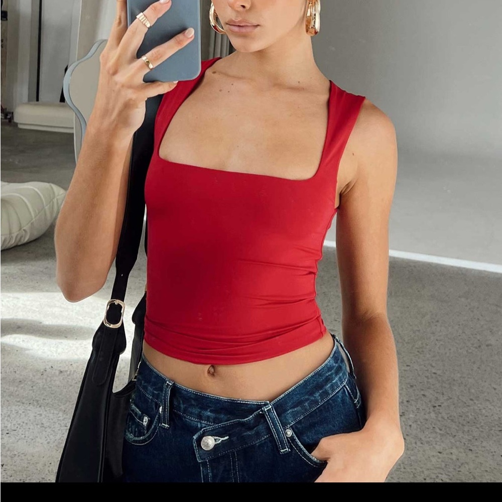 Princess Polly back in time top red